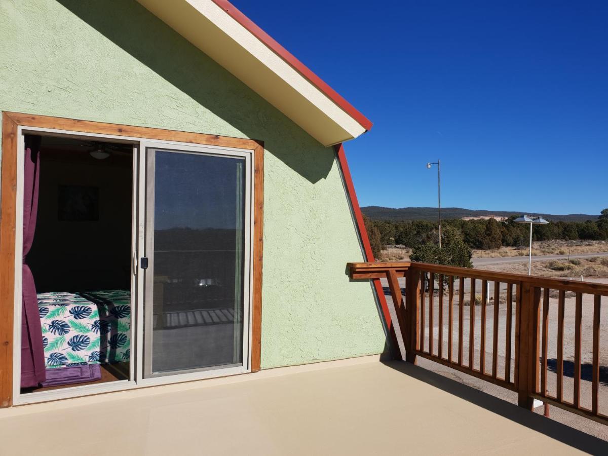Mountain Harmony Retreat Bed & Breakfast Ramah Bagian luar foto