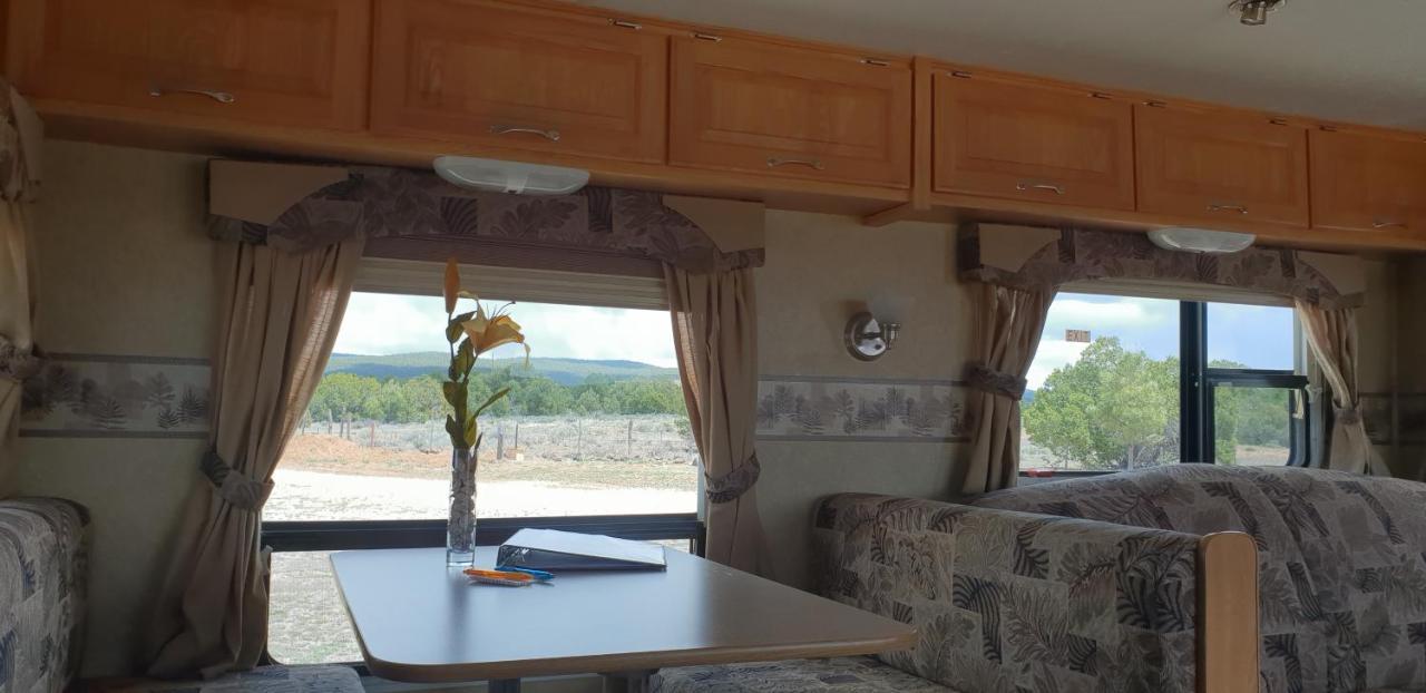 Mountain Harmony Retreat Bed & Breakfast Ramah Bagian luar foto
